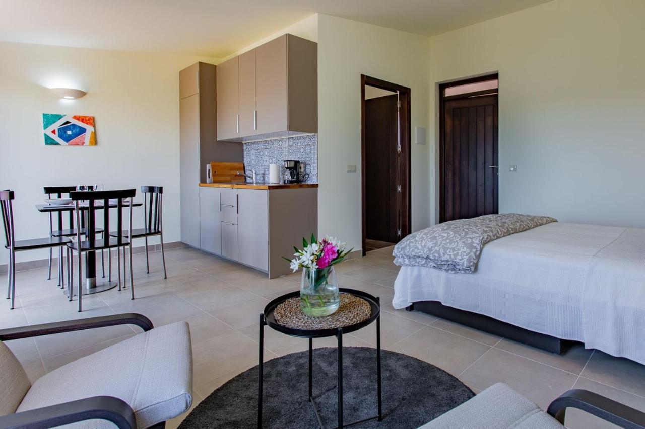 Corte Velada Guest House By Lovelystay Lagos Extérieur photo