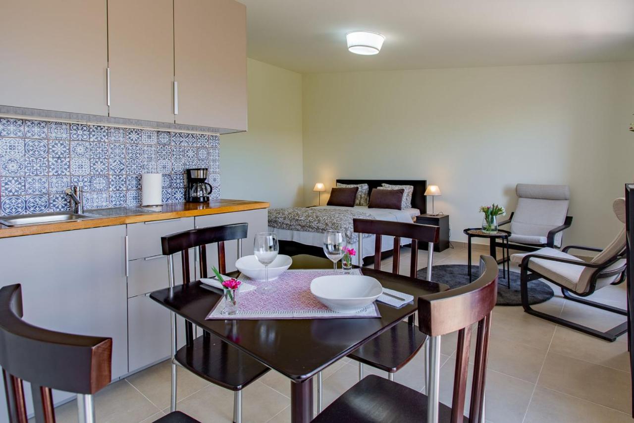 Corte Velada Guest House By Lovelystay Lagos Extérieur photo