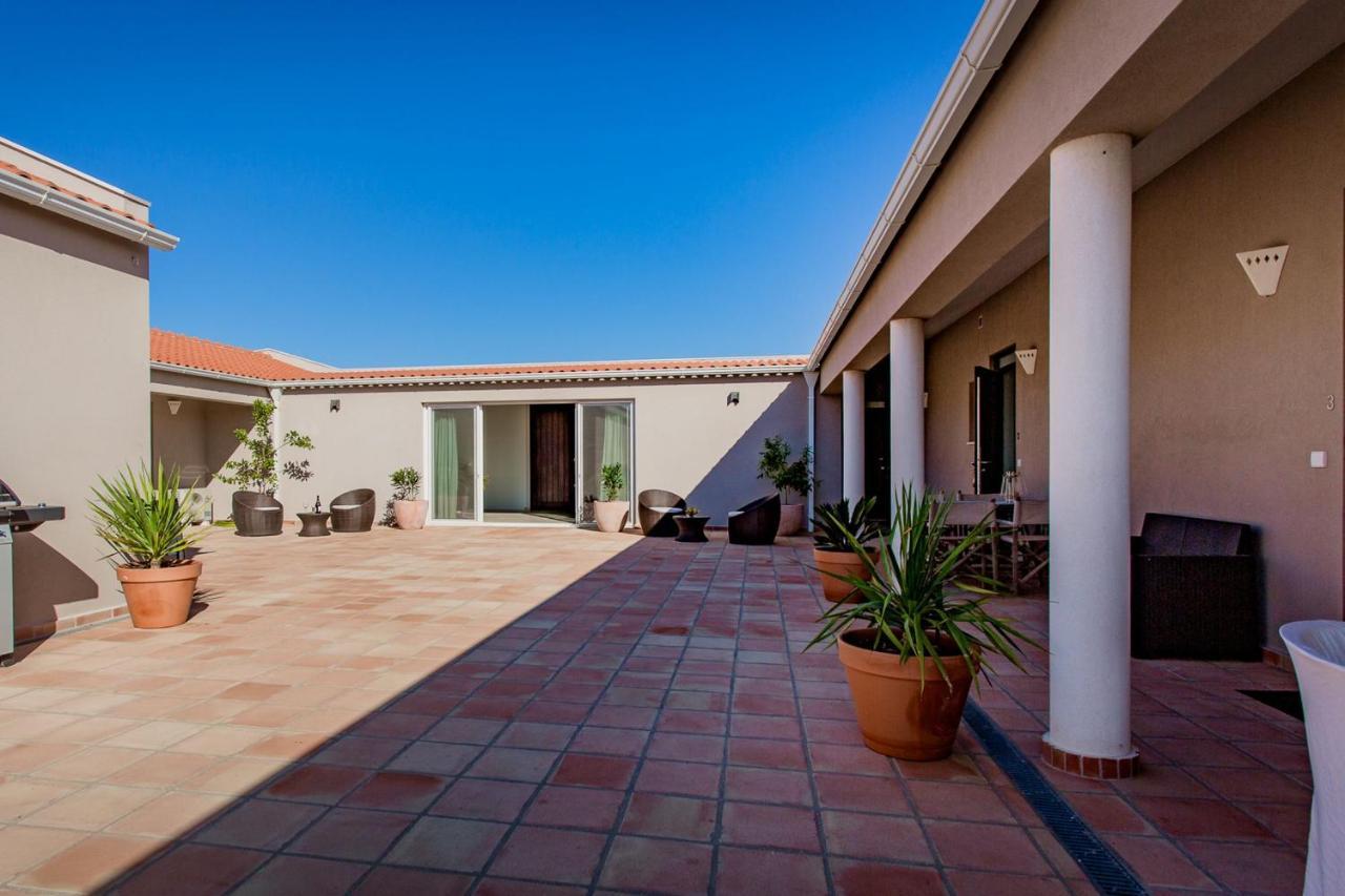 Corte Velada Guest House By Lovelystay Lagos Extérieur photo