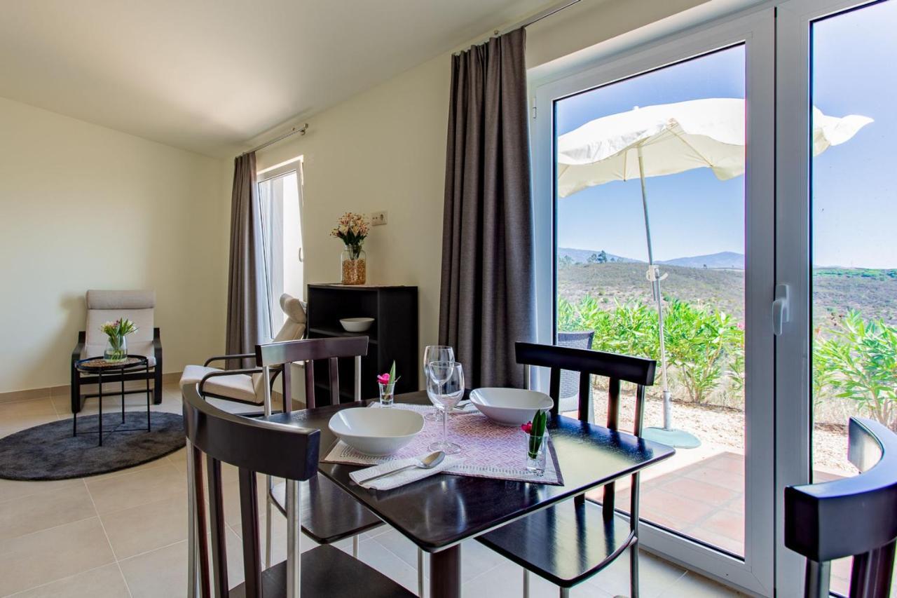 Corte Velada Guest House By Lovelystay Lagos Extérieur photo