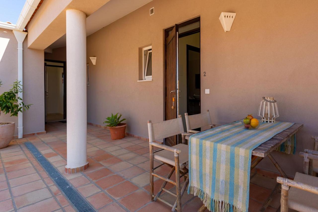 Corte Velada Guest House By Lovelystay Lagos Extérieur photo