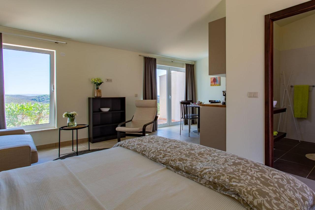Corte Velada Guest House By Lovelystay Lagos Extérieur photo
