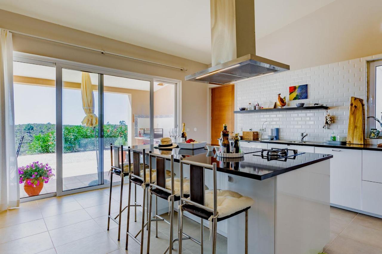 Corte Velada Guest House By Lovelystay Lagos Extérieur photo
